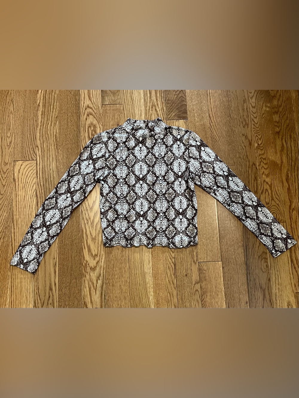 Snake Print Long Sleeve Crop Top